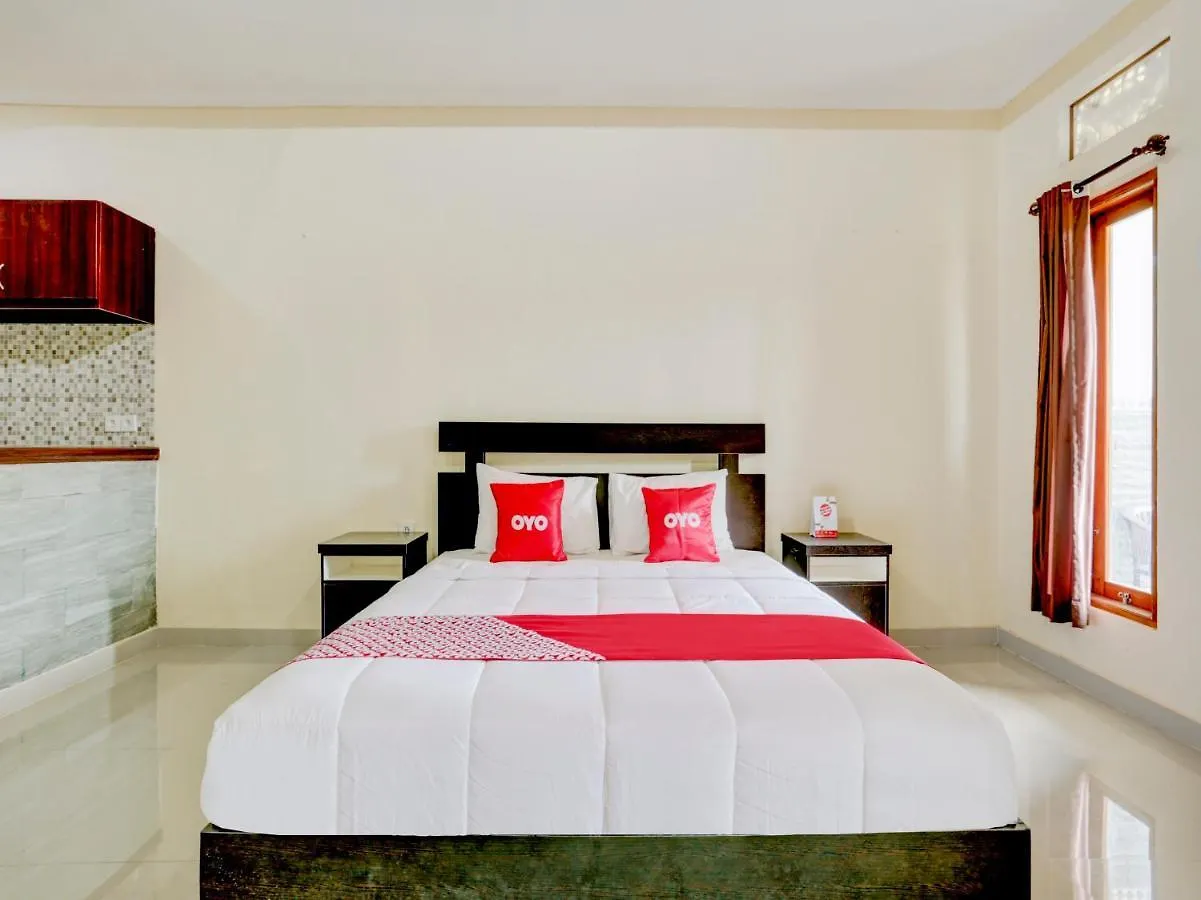 Oyo 90711 Blembong Homestay Jimbaran  Hotel